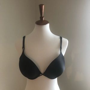 Victoria’s Secret bombshell bra